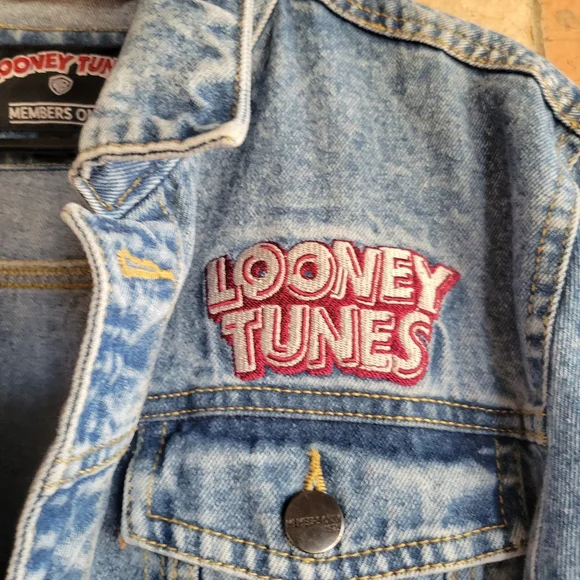 Members Only Looney Tune Denim Jacket - Picture 3 of 4